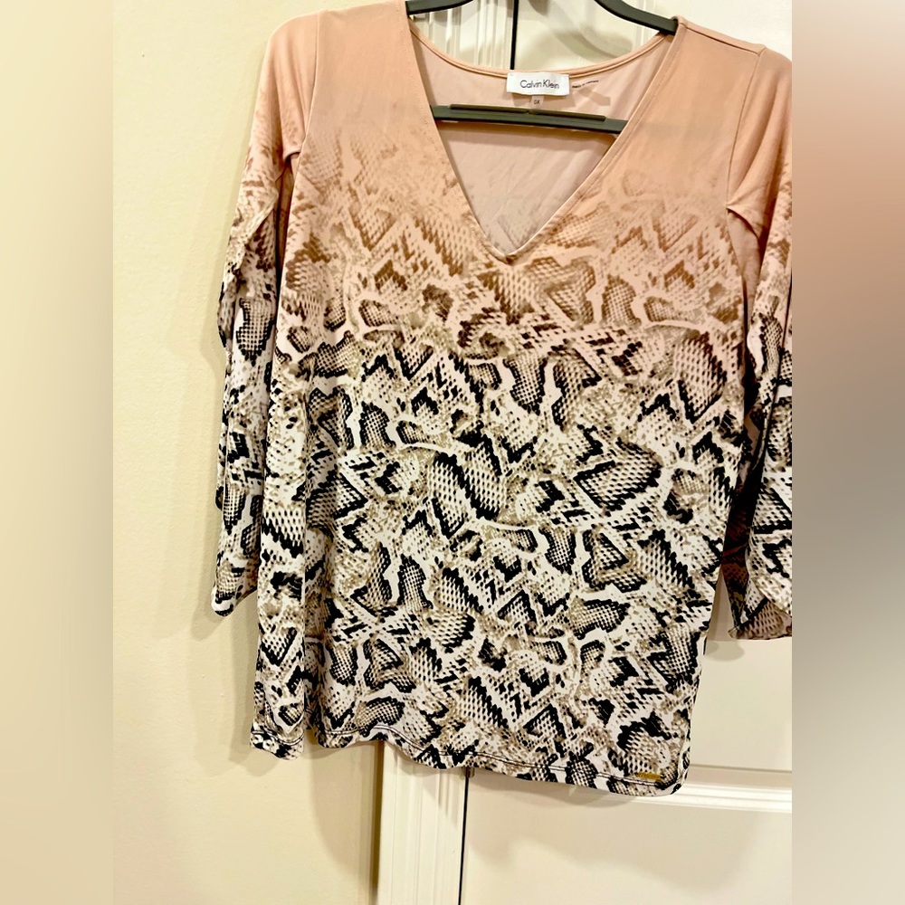 Silky top Size L , leopard print